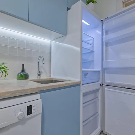 New Flat And Lissabon